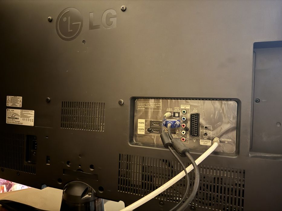 Телевізор LG, 42 дюйми