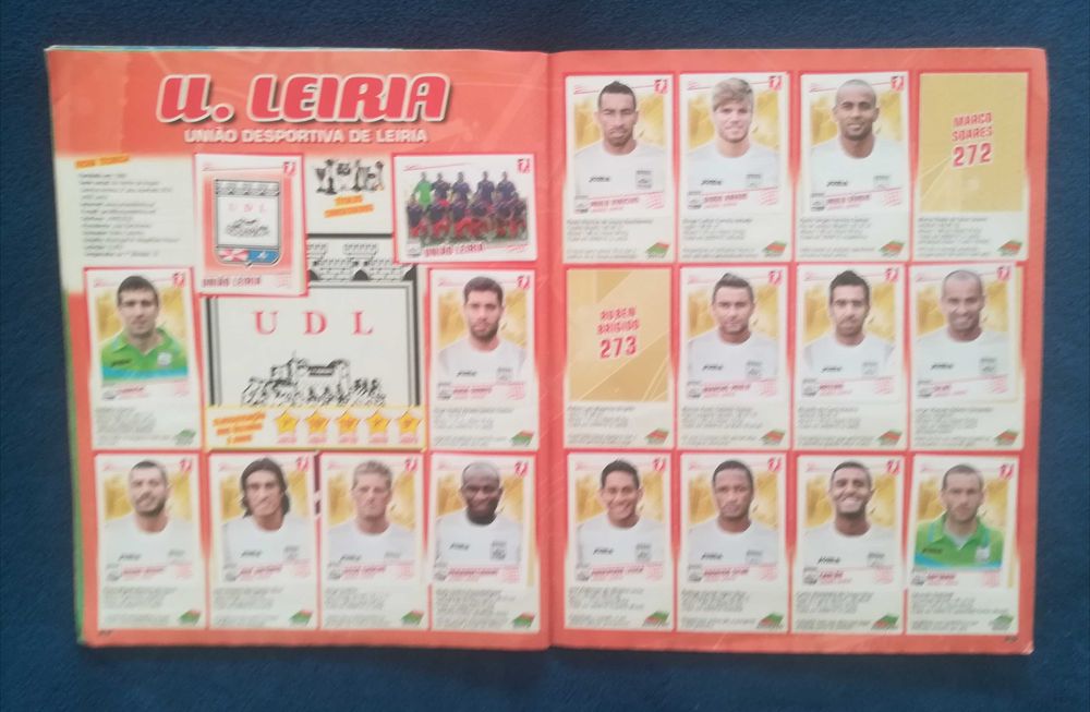 Caderneta Panini cromos Futebol 2010-11