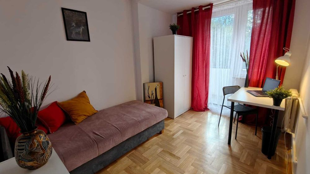 Pokój jednoosobowy z BALKONEM * RONDO ŻABA * Metro Targówek