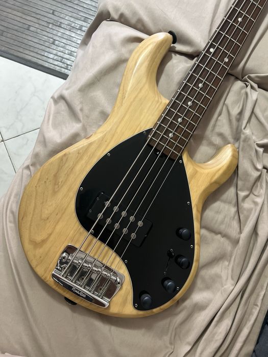 Ernie Ball Music Man StingRay 5 Nat