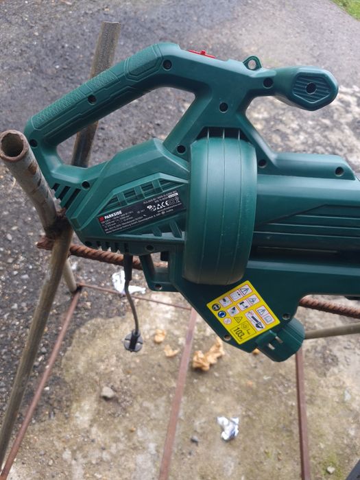 Soprador e aspirador eléctrico