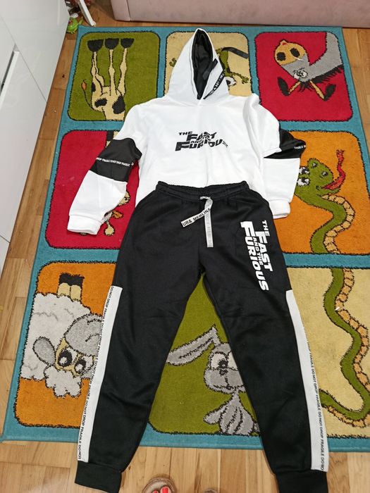 Dresy sportowe 170