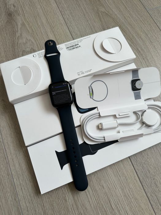 Apple watch 9 45mm midnight з повним комплектом