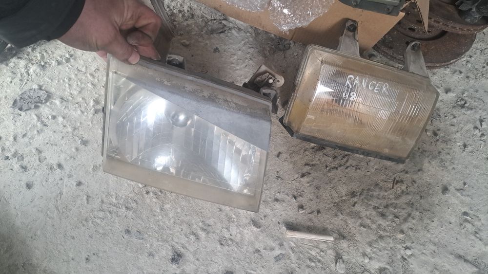 фара лампа Ford Ranger Mazda B2500 98-06