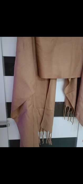Ładny szal damski duży szeroki