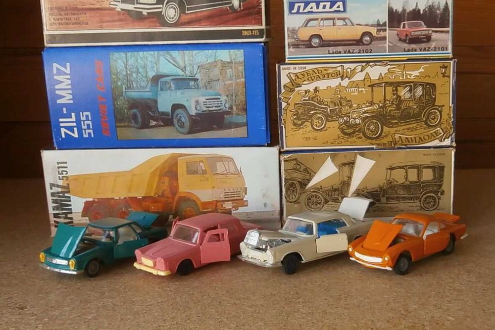 Модель авто ВАЗ Москвич Камаз Зил ГАЗ Руссо Балт Mercedes 1:43 СССР
