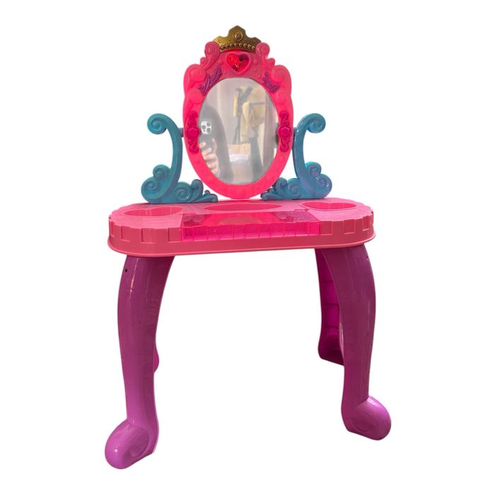 Дзеркало для маленьких красунь