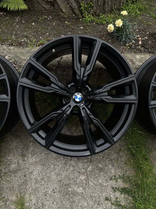 Felgi BMW 22 X5 G05 X6 G06 X7 G07 Mpakiet Styling 747M