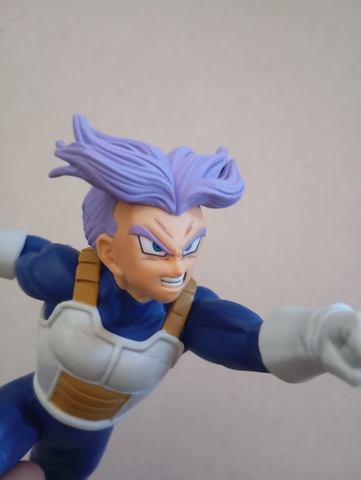 Future Trunks (Versão B) da linha Chosenshiretsuden 20cm