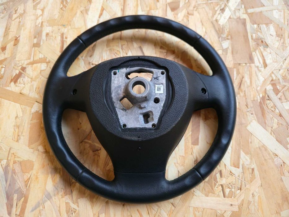 Volante pele BMW Serie 5 F10 F11 c/ multifunções