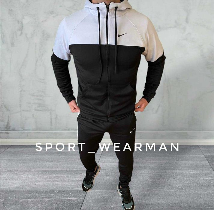 Спортивний чоловічий костюм Nike Boost