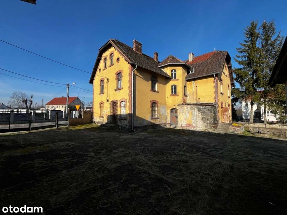 Mieszkalno-usługowy budynek w Gromadce