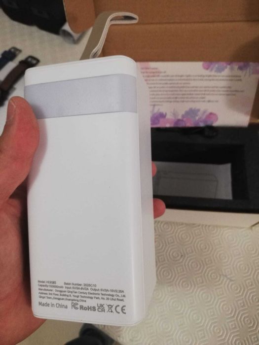 Powerbank de 100 000mAh (cem mil mAh)