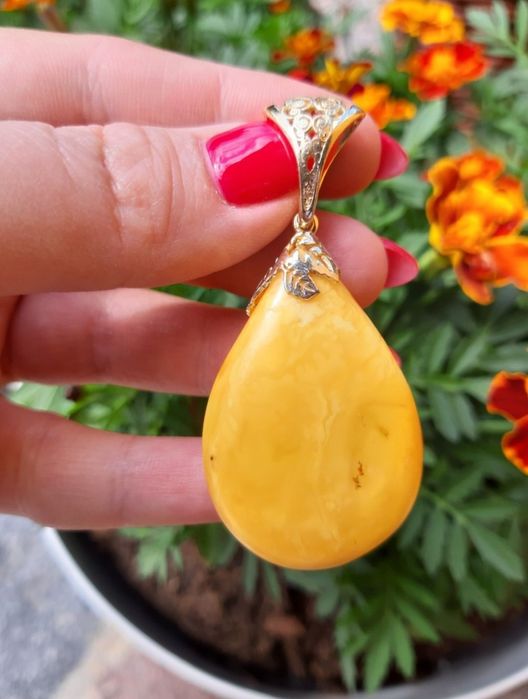 Wisior z bursztynem baltyckim- Srebro 925