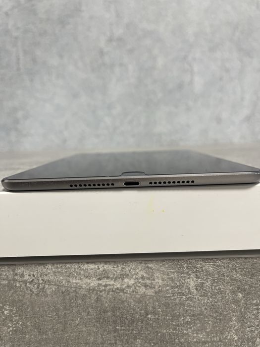Apple iPad mini 4, 32 ГБ