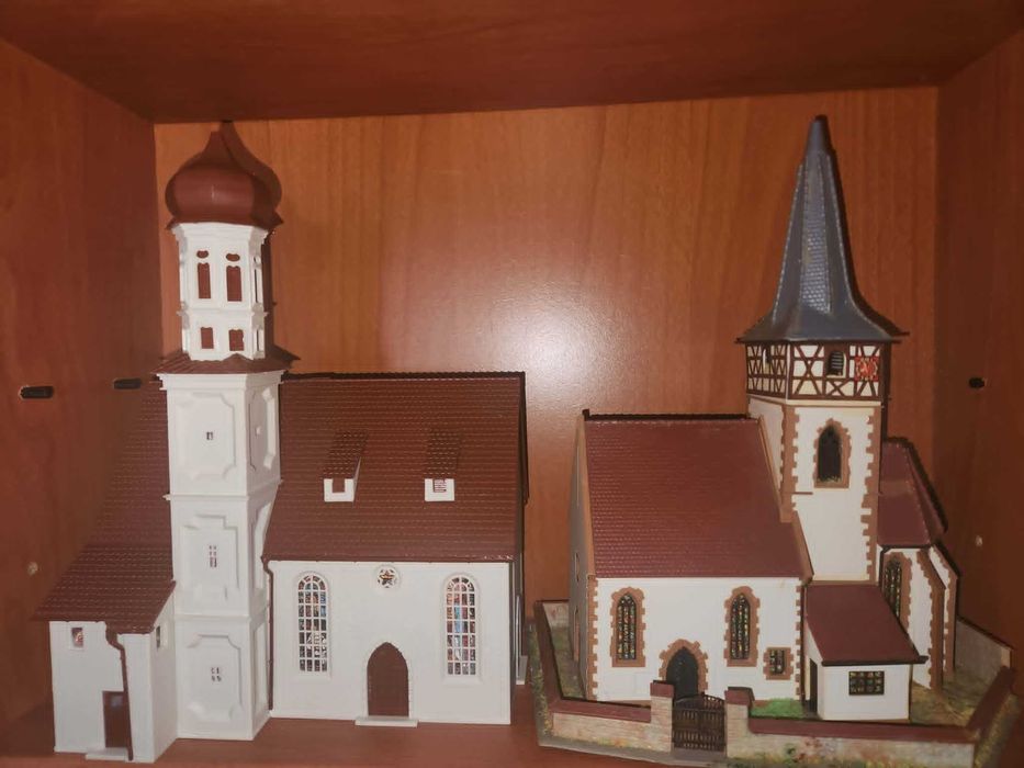 Estações e edificios escala HO