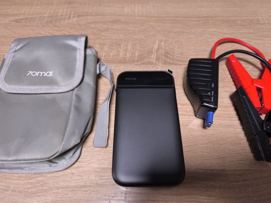 Пуско-зарядний пристрій (бустер) Xiaomi 70mai Jump Starter 11100 mAh
