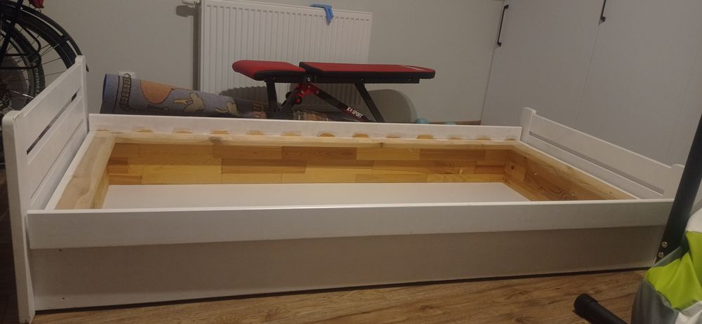 Oddam łóżko sosnowe białe 90x200