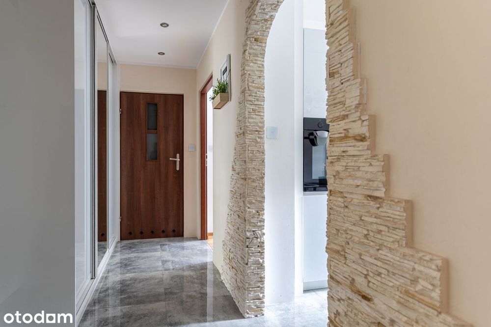 2 pokoje, 49,24m2, balkon, miejsce postojowe, klimatyzacja, parter