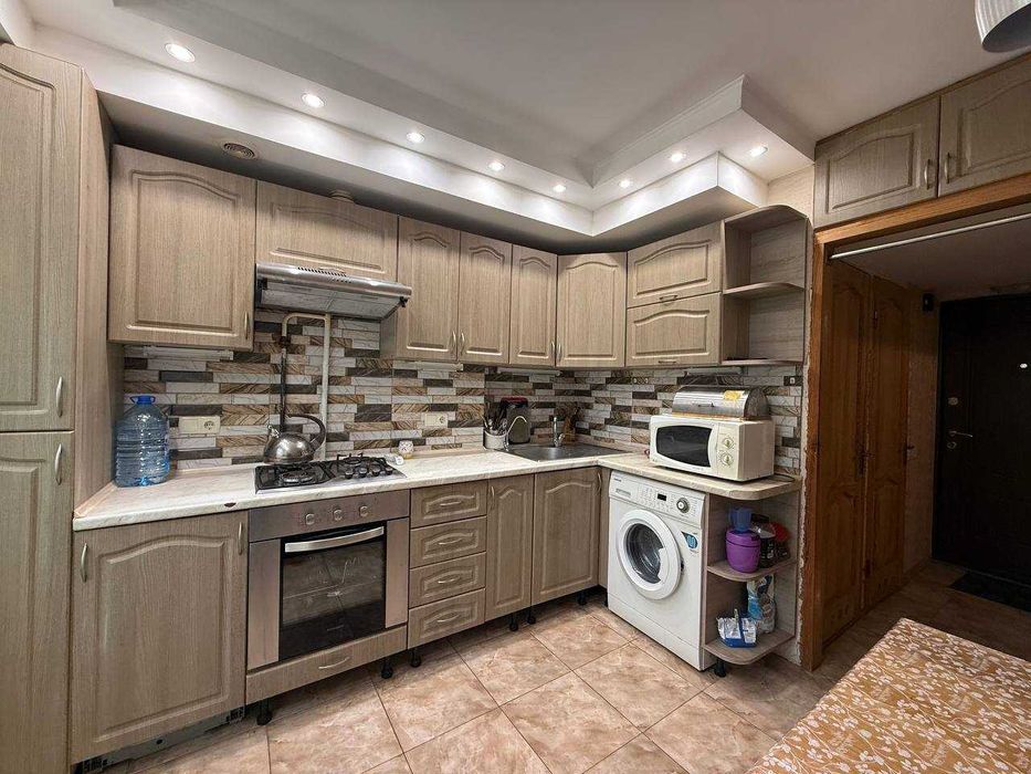 Продам 3-кімнатну квартиру, Інгульський район, площа Перемоги Миколаїв