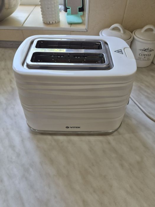 Продам тостер vitek