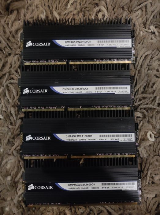 Топ комплект  Asus ROG CrossHair IV Formula + Phenom II X6 1100T + 8Gb