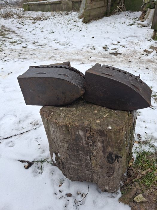 Утюги на углях. .