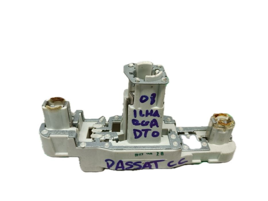 Suporte lâmpada direito VOLKSWAGEN Passat CC (357)