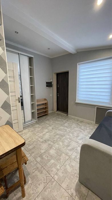 Продаж смарт-квартири з двориком с. Білогородка вул. Абрикосова, 40