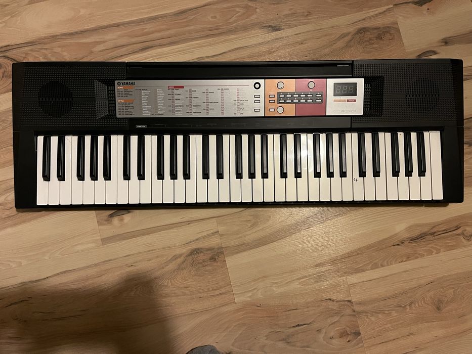Keyboard YAMAHA PSR-F50