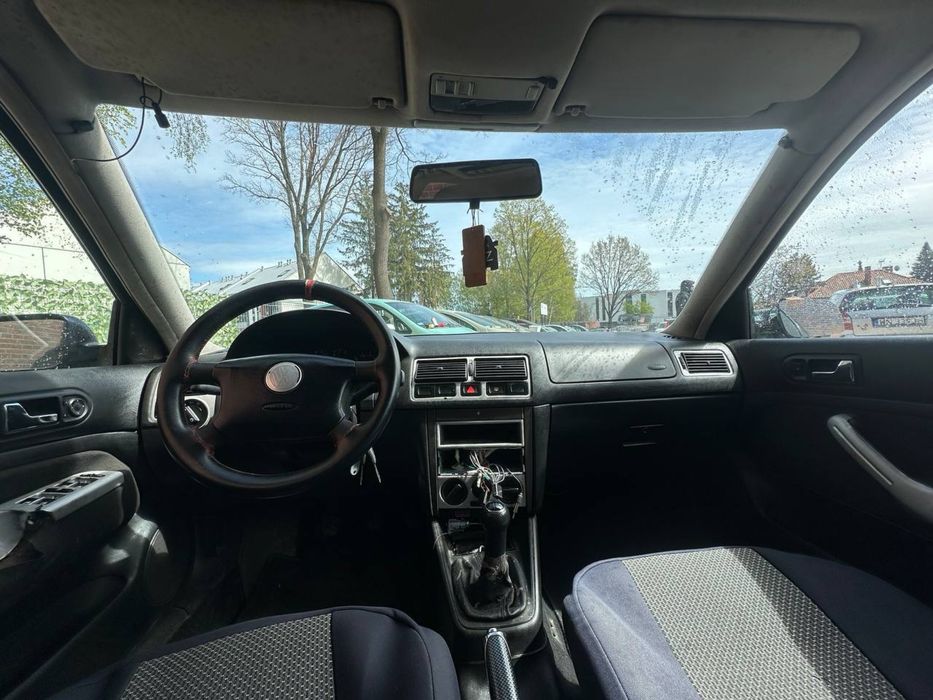 Volkswagen Golf 1.9TDI>>Pancerny>>fajnystan>świętaotwarte>>zamiana