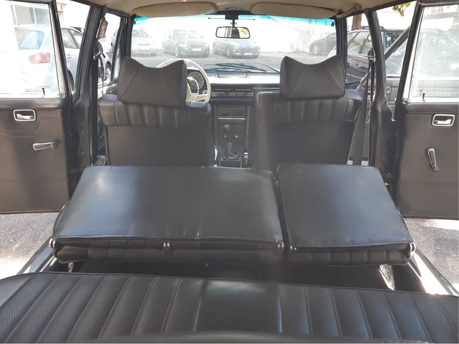 Mercedes 220 D Limousine