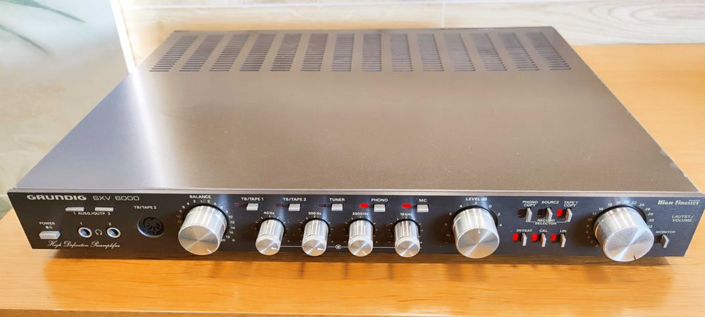 Przedwzmacniacz GRUNDIG SXV-6000 Rarytas w Pięknym Stanie