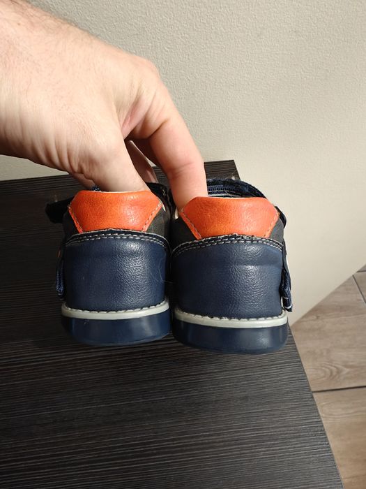 Sandały chłopięce dla chłopca 24