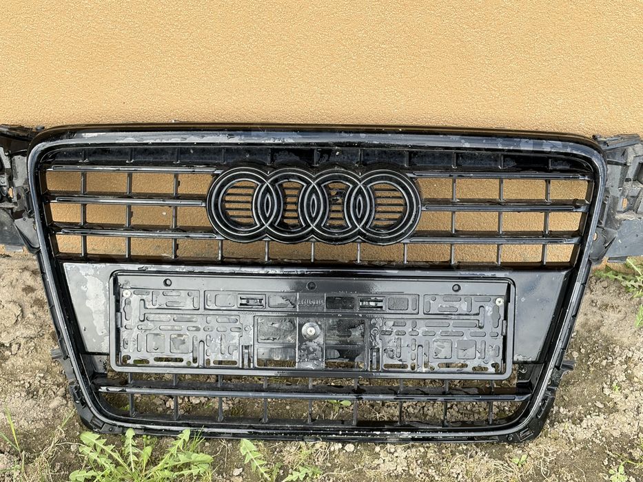 Grill audi a4b8