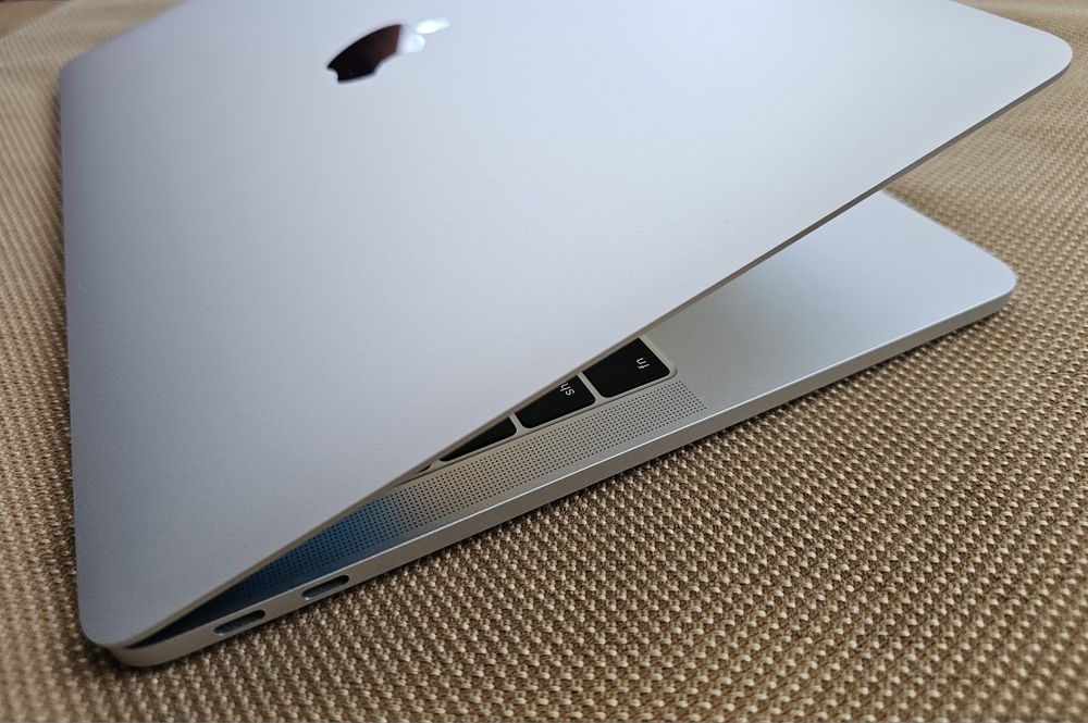 Ноутбук Apple Macbook Pro 13", A1708, i5, ssd 250gb, ram 8gb