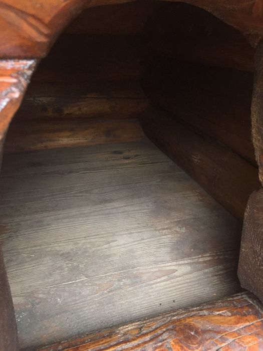 Будка для собаки утепленная деревянная из сруба дерева, вольер