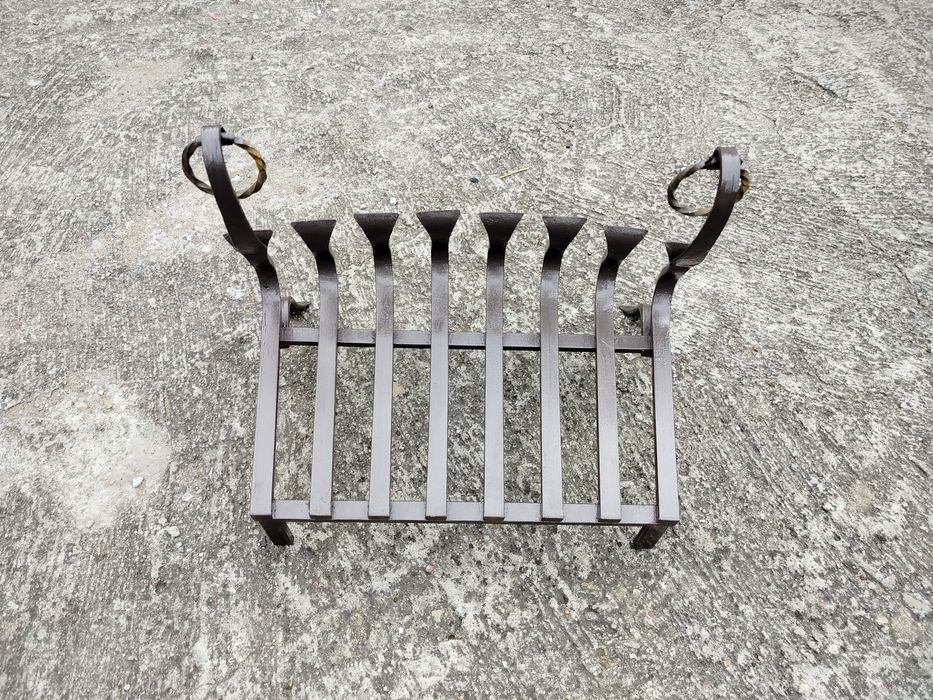 Kuty ruszt do kominka długość 45 cm