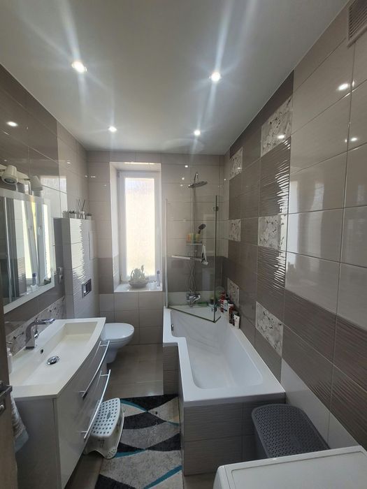 Na sprzedaż przestronne mieszkanie  2-pokojowe- 63m²