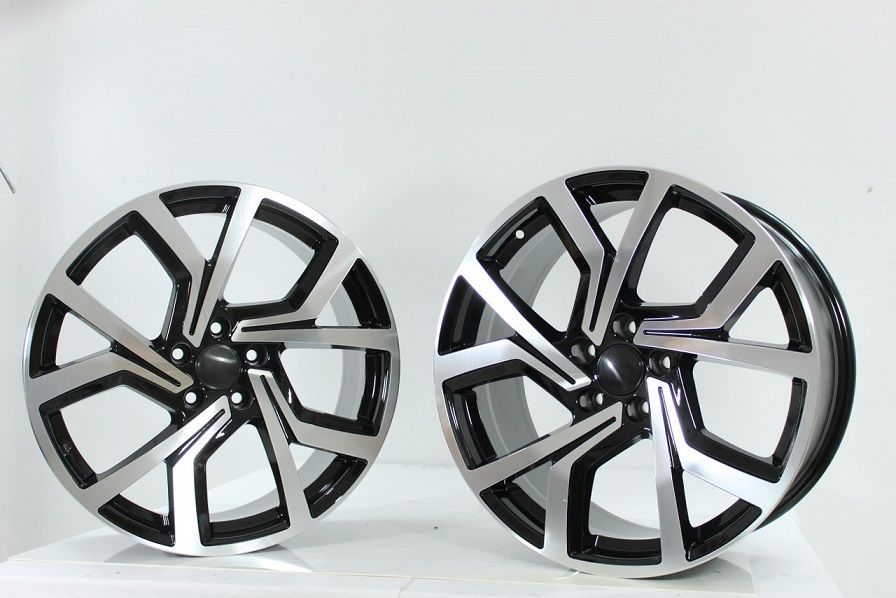 Nowe Felgi 104 PADEW PASUJACE VW Golf V VI VII 18