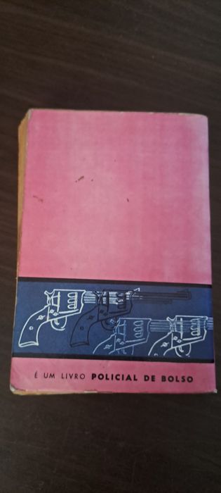 Livro Os Mortos não Andam