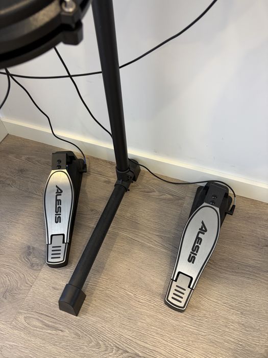 Alesis Turbo Mesh Kit Bateria eletrónica