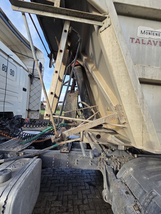 Semireboque Basculante