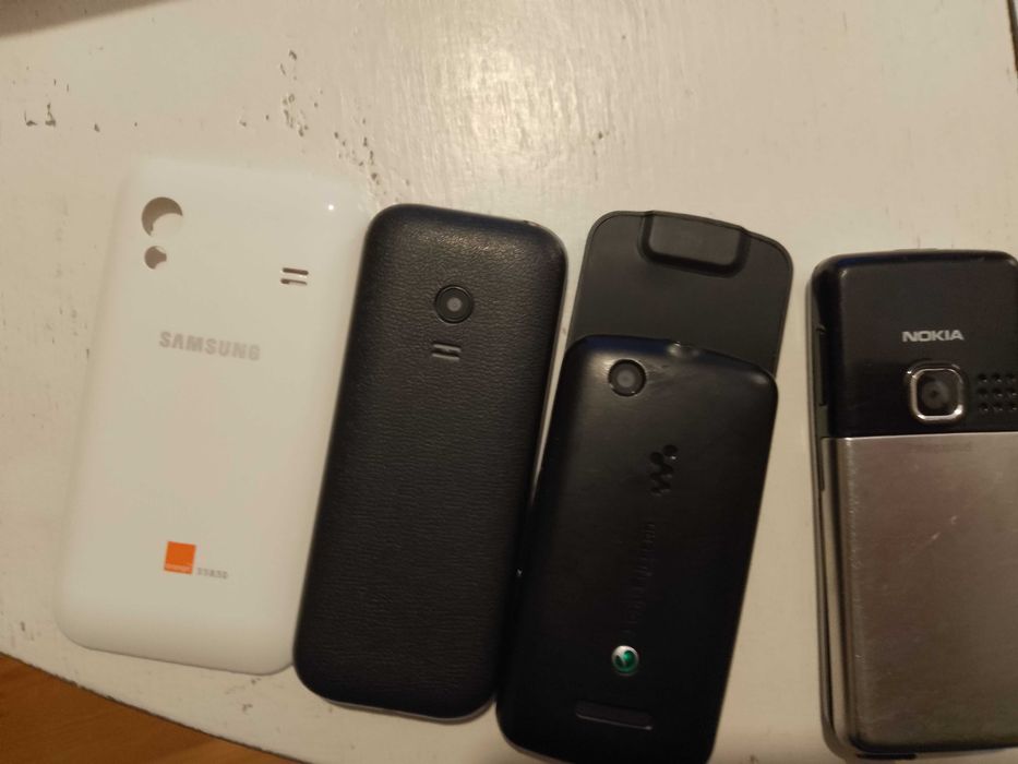 3 stare telefony nokia 6300 Sony Ericsson Spiro w100i walkman i manta