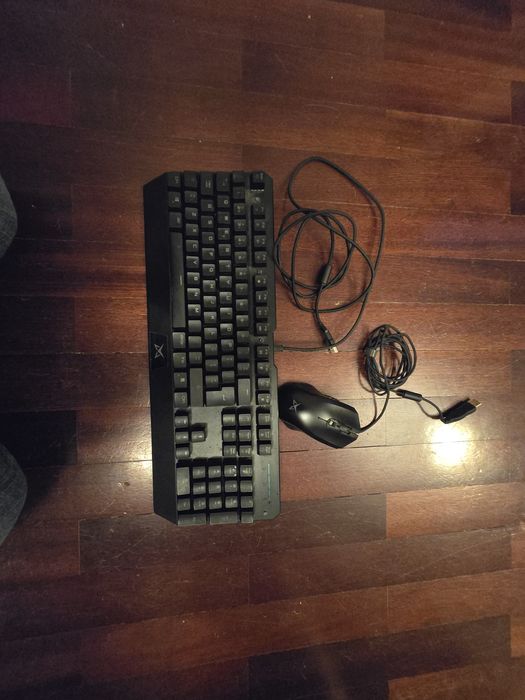 Teclado Mecânico e Rato Gamer Matrics