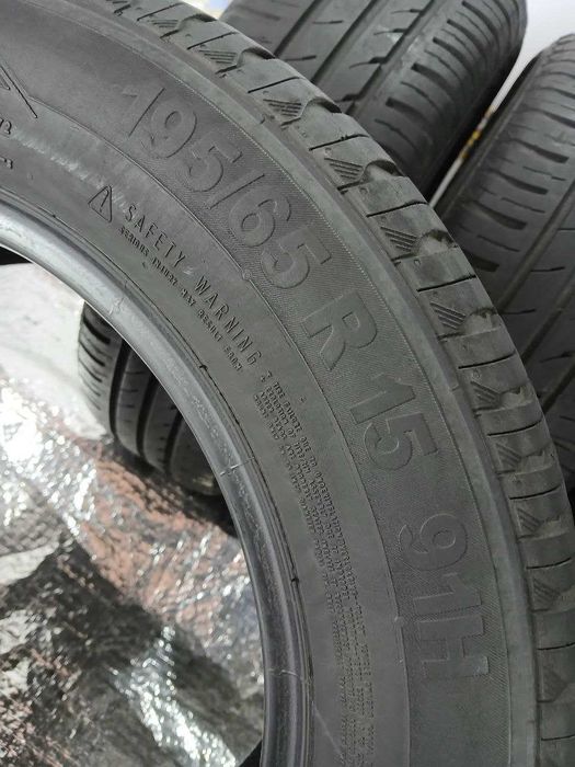 Шини Continental 195/65R15. 4шт. Літо (2021 рік