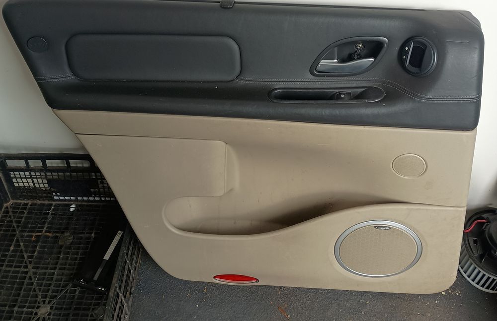 Boczki skora + roletki renault espace 4