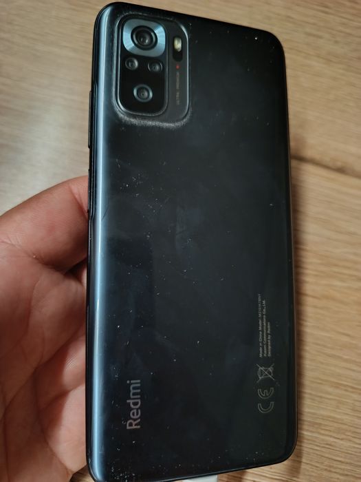 Смартфон Xiaomi Redmi Note 10s.