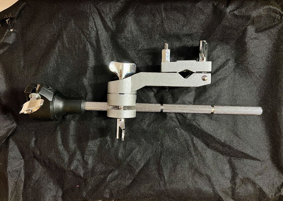 Alesis samplepad 4 + Alesis Multipad Clamp