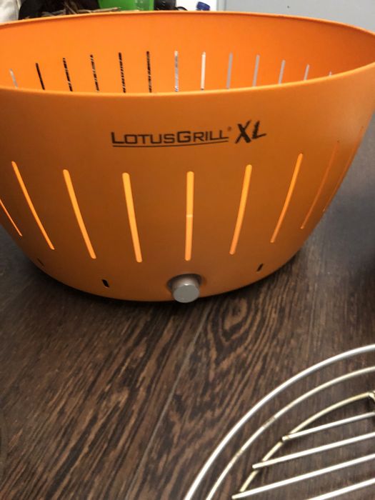 Churrasqueira Lotus Grill XL, pouquíssimas vezes usada + acessórios no